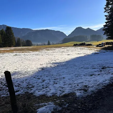 Chiemgauer Alpenglueck Apartman