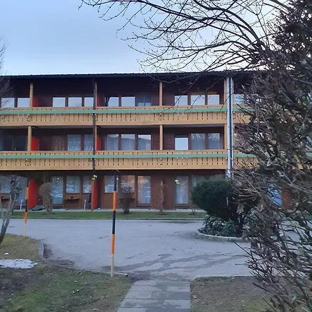 Chiemgauer Alpenglueck *